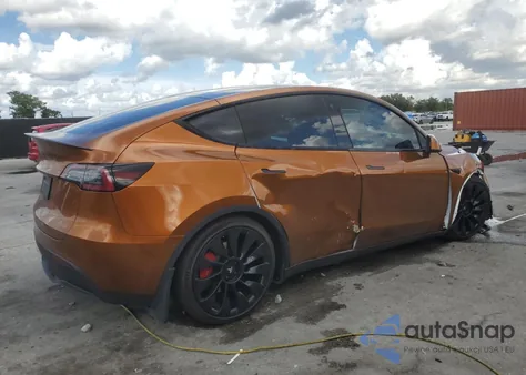 2022 Tesla Model Y z USA, uszkodzony, nr VIN 7SAYGDEF4NF529899